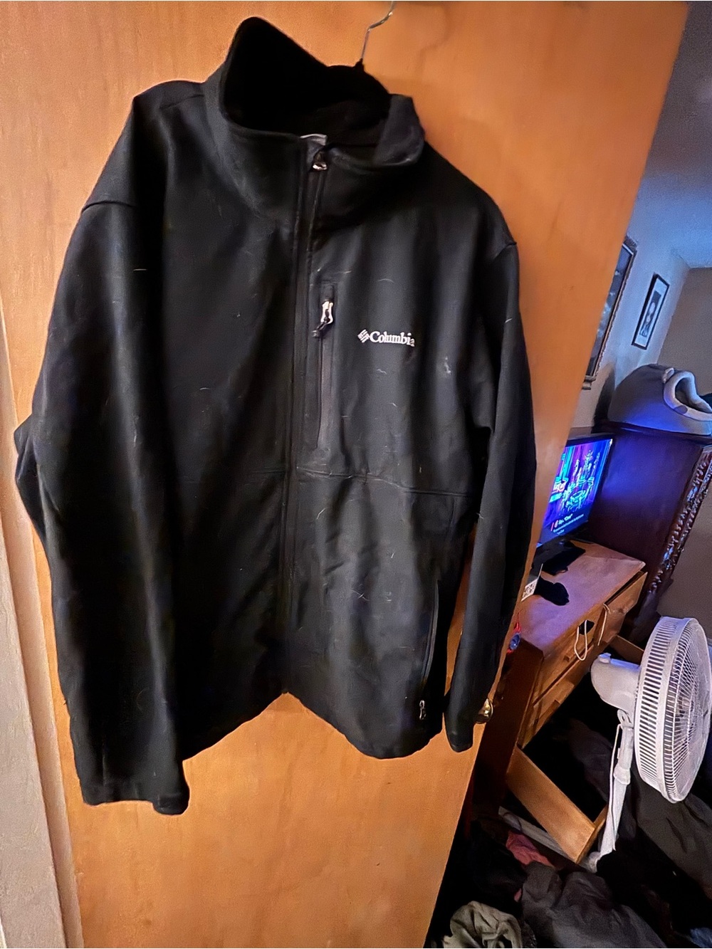 Columbia Men’s Black Zip-Up Lightweight Jacket